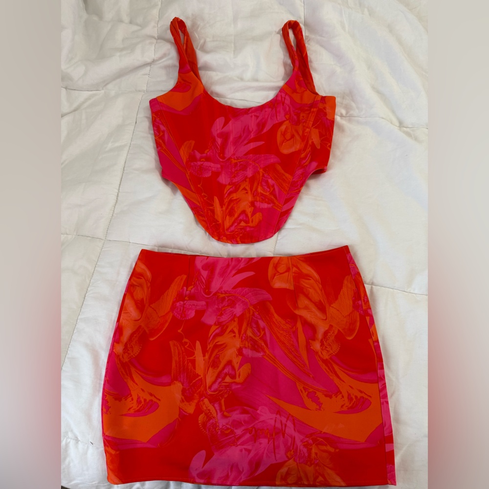 White fox skirt set